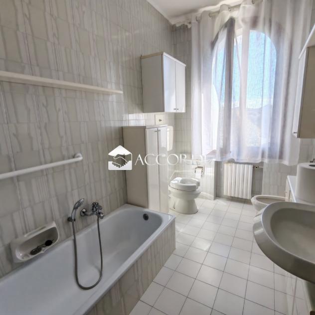CASA INDIPENDENTE di 7 vani e di 350 mq (CASTELCUCCO) rif. BL109 - Foto 18