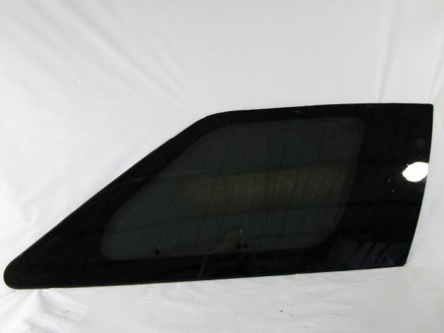 25771874 VETRO FISSO OSCURATO PARAFANGO POSTERIORE LATO DESTRO CADILLAC SRX 3.6 B 4X4 190KW AUT 5P (2005) RICAMBIO USATO