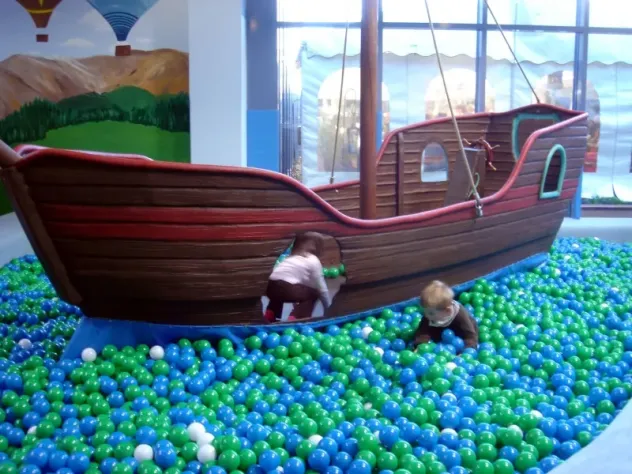 Attrezzature Dolciarie e Palline in Plastica per Ludoteche - Foto 8