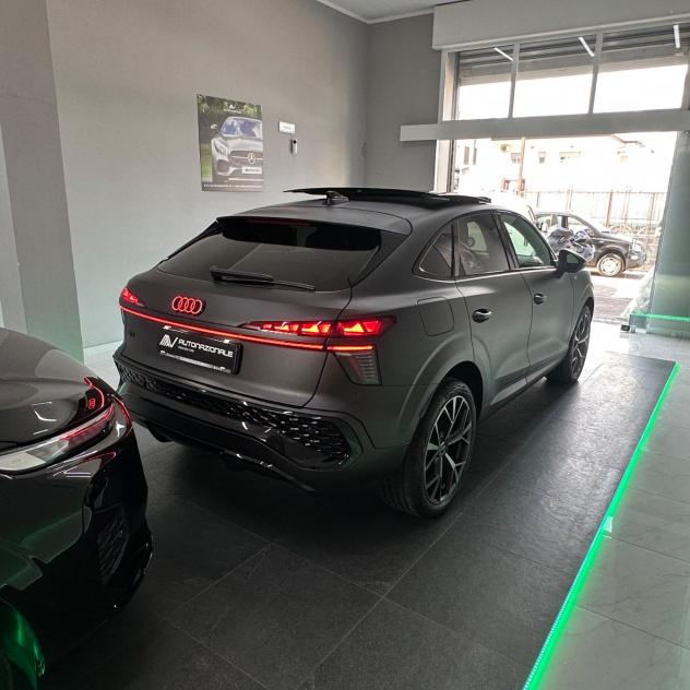 Audi Q3 Sportback 35 TDI S Tronic S-Line Edition Identity Black Madeira Brown Full Optional - Foto 4
