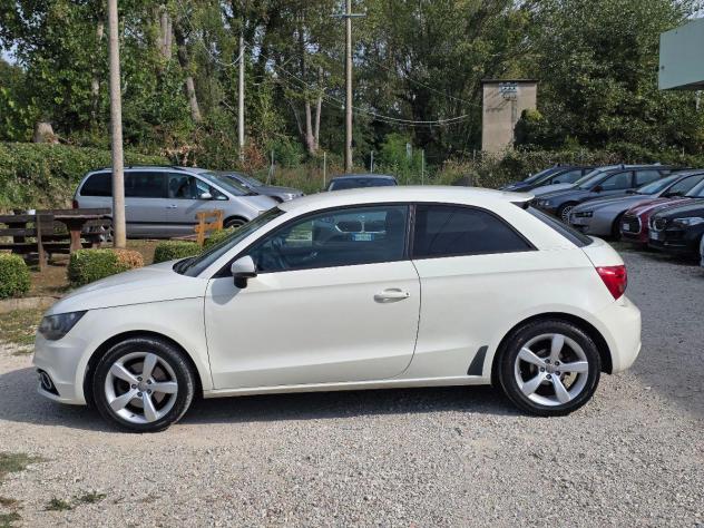 AUDI A1 1.6 TDI 70KW OK NEOPATENTATI - Foto 3