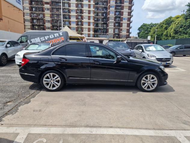 Mercedes C 220 D Exclusive Berlina - Foto 8