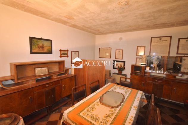 CASA INDIPENDENTE di 20 vani e di 500 mq (GODEGA DI SANT'URBANO) rif. GG56_6 - Foto 7