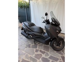Yamaha X-Max 300