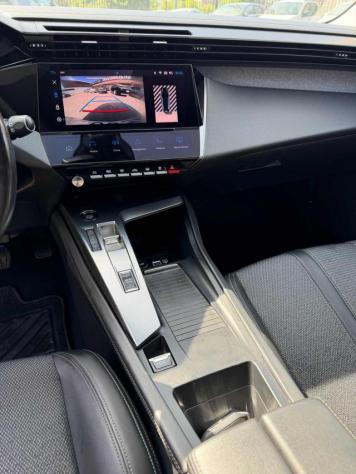 PEUGEOT 308 Plug-in Hybrid 180 e-EAT8 Allure Pack rif. 23638833 - Foto 9