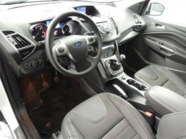 Ford Kuga 2.0 TDCI 140 CV 4WD Titanium - Foto 7