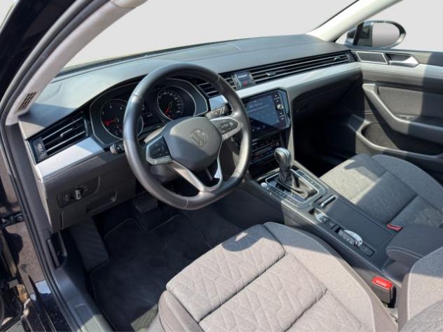 VOLKSWAGEN Passat Passat Variant 2.0 TDI SCR EVO DSG Business BMT rif. 23881831 - Foto 9