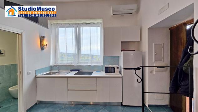 StudioMusco vende a Capri, su via Marina Grande, appartamento su due livelli. - Foto 10