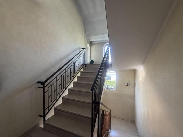 VILLA SINGOLA SU LOTTO DI 1200 MQ - Foto 10