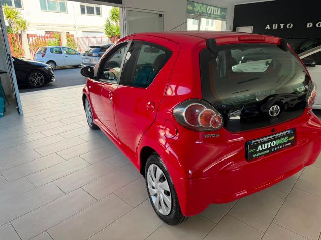 Toyota Aygo 1.0 VVT-i 69 CV 5 porte x-wave MMT - Foto 3