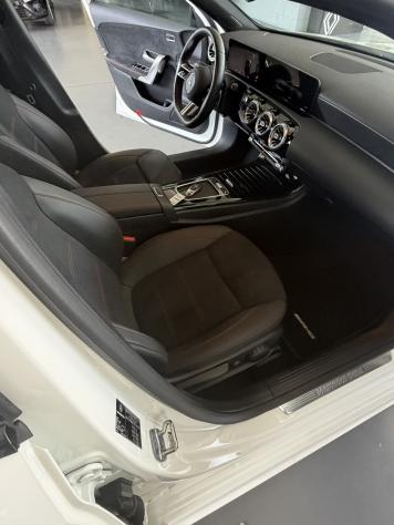 Mercedes-Benz Classe A A 200 Automatic AMG Line Premium Plus - Foto 10