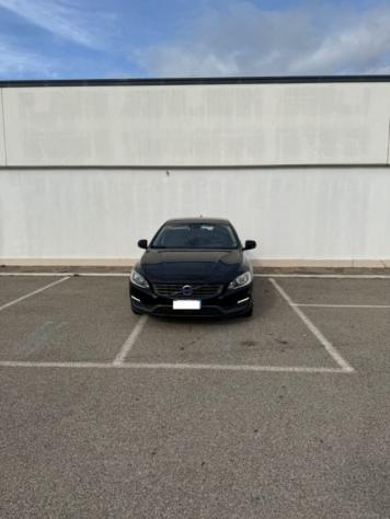 VOLVO V60 D2 R-design Momentum rif. 23235148