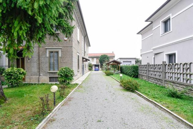 casa indipendente con due unità abitative in vendita a Meda (MB) - Foto 2
