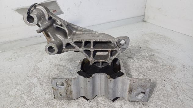 SUPPORTO MOTORE DACIA Duster Serie 112104991R H4M730 benzina 1598 (1724) - Foto 4