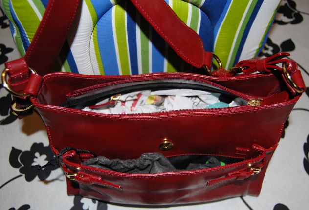 Borsa rossa , Carpisia mai usata, pari al nuovo - Foto 4