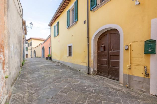 Terratetto in vendita a Buti 345 mq Rif: 1409172