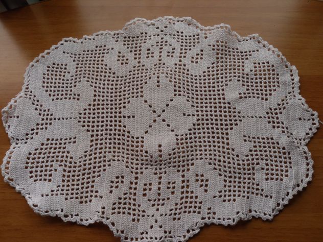 N° 6 CENTRINI DA TAVOLA IN COTONE LAVORATA A MANO DA CM.  35X25 - - Foto 2