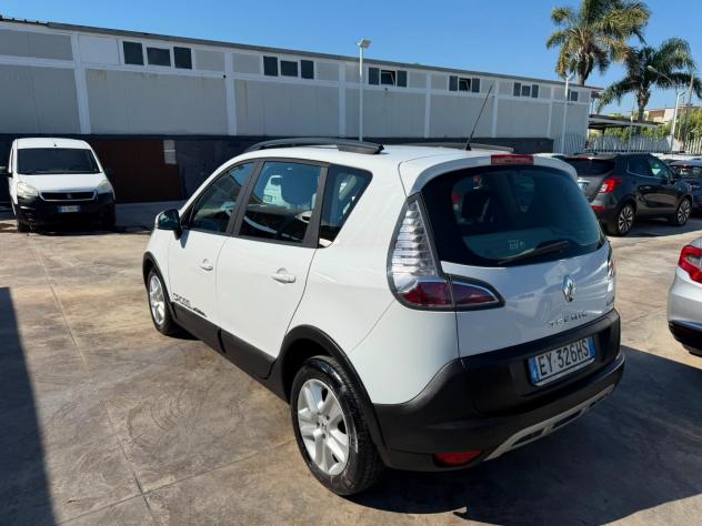 Renault Scenic Scic XMod Cross 1.5 dCi 110CV Start&Stop Energy - Foto 6