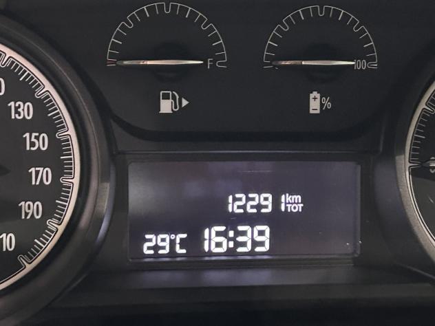 Lancia Ypsilon 1.0 70cv Firefly Hybrid S&S Ecochic AREA C FREE - Foto 9