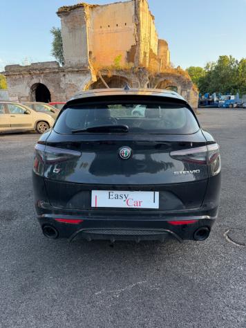 Alfa Romeo Stelvio 2.2 Turbodiesel 210 CV Q4 - Foto 3