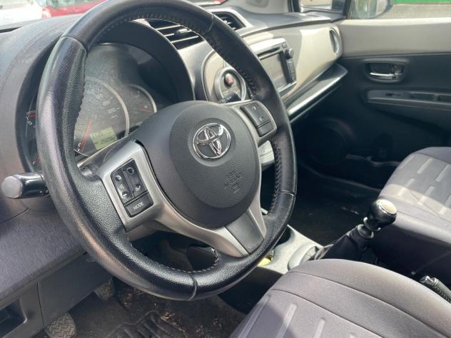 Toyota Yaris 1.4 D-4D 5 porte Lounge - Foto 4