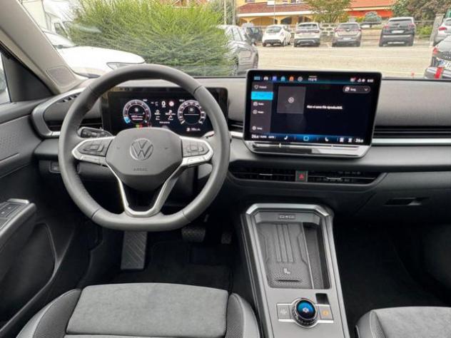 VOLKSWAGEN T-Roc 1.5 eTSI ACT DSG Style rif. 24182487 - Foto 9