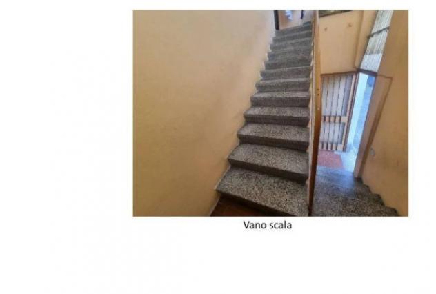 Immobile in asta di 62 m², box auto in vendita a Solaro - Foto 11