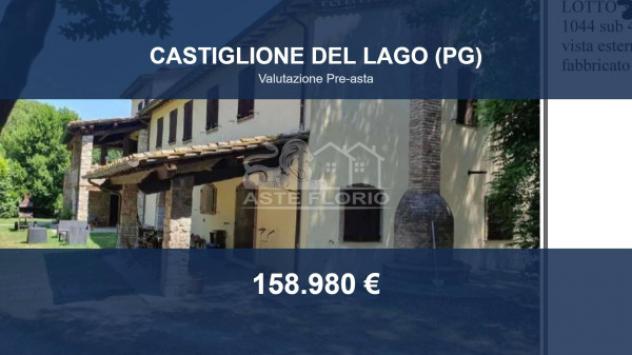 Immobile in asta di 433 m² con più di 5 locali in vendita a Castiglione del Lago
