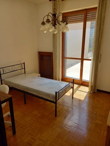 Ampia stanza in centro libera da settembre - Foto 5