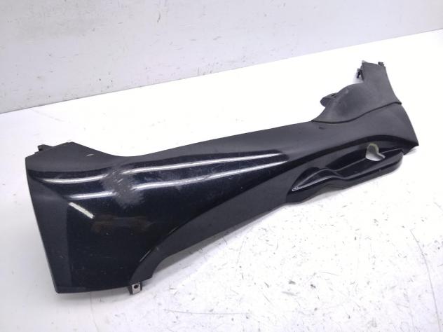 PIAGGIO MP3 250 CARENA SOTTOPEDANA SINISTRA CON FORO 2006 2008 M47201