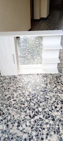 mobiletto sopra lavandino bagno