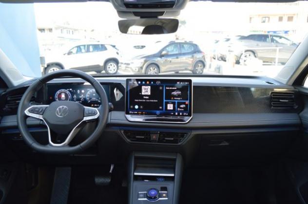 VOLKSWAGEN Tiguan 2.0 TDI DSG Màs (Elegance) 150 CV rif. 23731859 - Foto 7