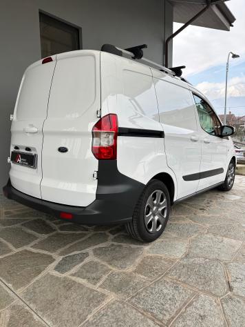 FORD Transit Courier 1.5 tdci 75cv Trend E6 - Foto 5