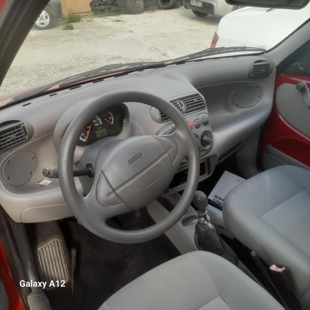 Fiat 600 1.1 Active scolorita! - Foto 8