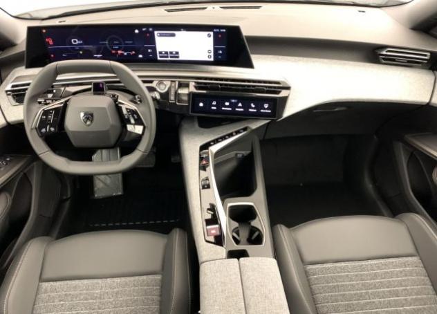 PEUGEOT 5008 Hybrid 145 e-DCS6 Allure + Pack Navi rif. 24103540 - Foto 7