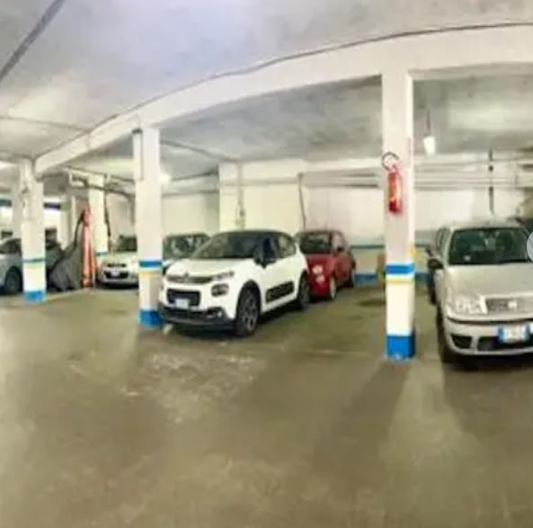 posto auto in autorimessa