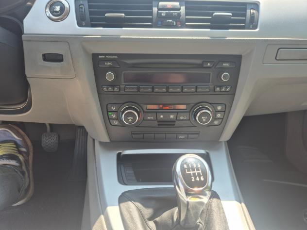 Bmw 320i -170CV Coupe' /Restyling -XENON - Foto 10