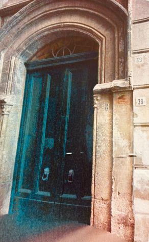 Ampio Locale nel Centro Storico di Teano