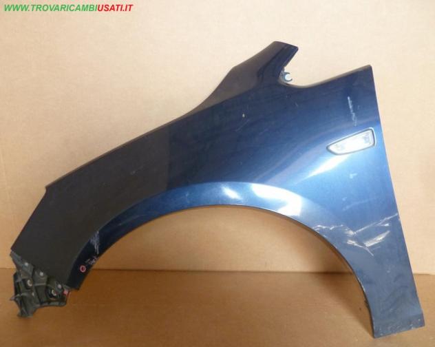 PARAFANGO ANT.S. BLU SCURO MET. (1df)  Carrozzeria  Lamierati esterni  Fiancate  Parafango ant. OPEL - ASTRA J - 01-02-2010 - 01-08-2012, OPEL - ASTRA