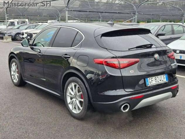 ALFA ROMEO Stelvio Stelvio 2.2 t Executive Q4 190cv auto - GF824LF rif. 24189147 - Foto 4