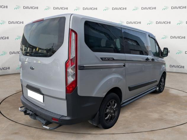 Ford Tourneo Custom TOURNEO CUSTOM 2.2 TDCI 125CV COMBI TREND CON GANCIO TRAINO - Foto 5