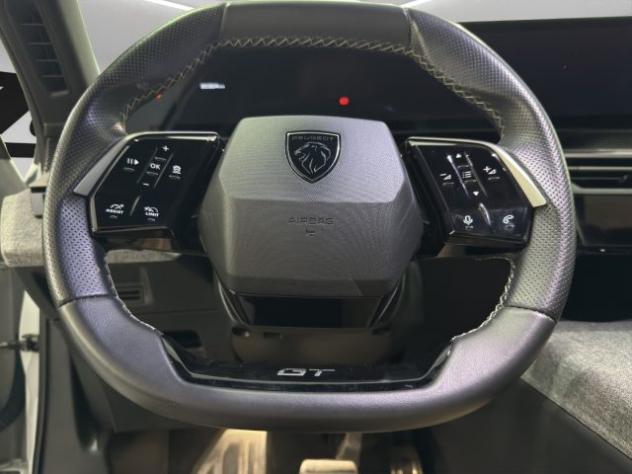 PEUGEOT 3008 Hybrid 136 e-DCS6 GT rif. 23980933 - Foto 10