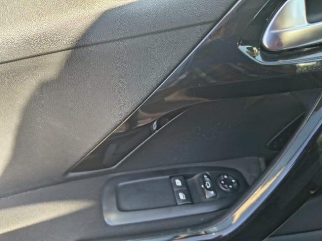 PEUGEOT 208 1.4 8V HDi 68CV 5p. Allure rif. 23795534 - Foto 9