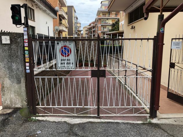 Box auto affittasi Pomezia centro