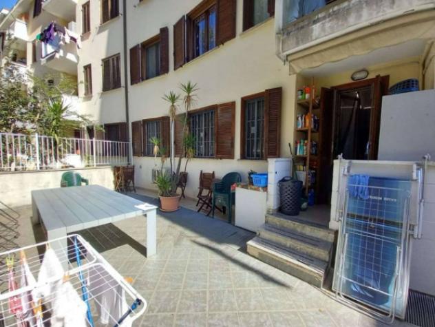 Immobile in asta di 131 m² con più di 5 locali e box auto in vendita a Genova - Foto 8