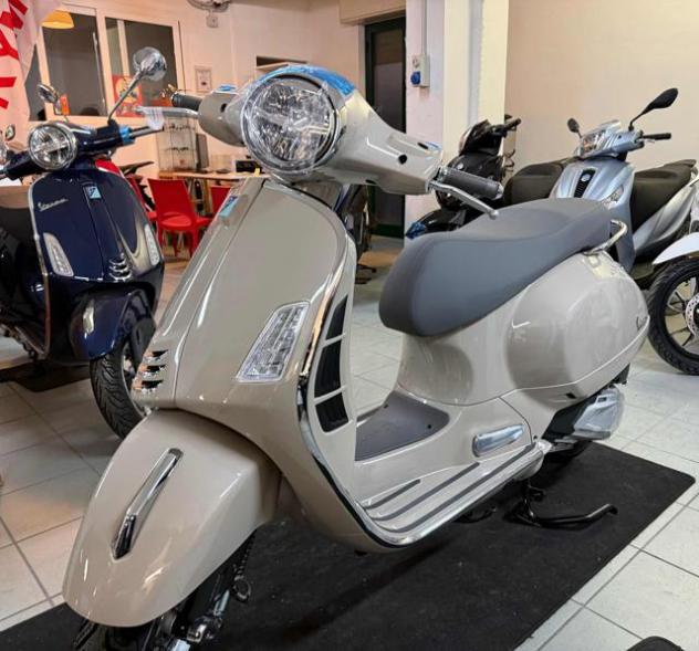 VESPA GTS 310 Nuova my 2025 CC310 rif. 23971752