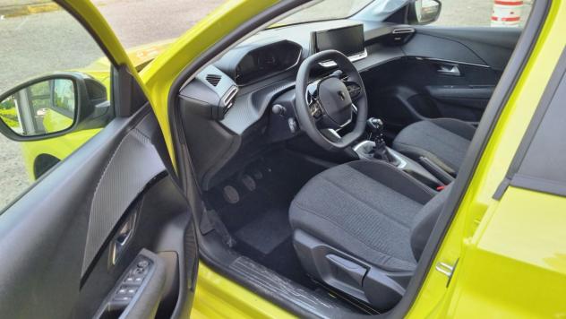 Peugeot 208 1.2 PURETECH STYLE S&S KM ZERO 100 CV PER NEOPATENTATI - Foto 4