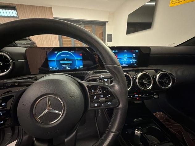 Mercedes-Benz Classe A A 180 d Automatic - Foto 10