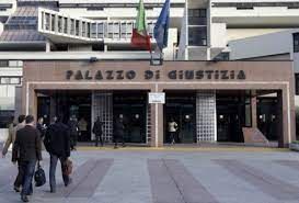 Traduzioni giurate e apostille presso il Tribunale di Napoli