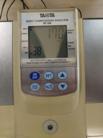 Bilancia impedenziometro TANITA BF 350 - Misura del peso, BMI e grasso corporeo - Foto 3